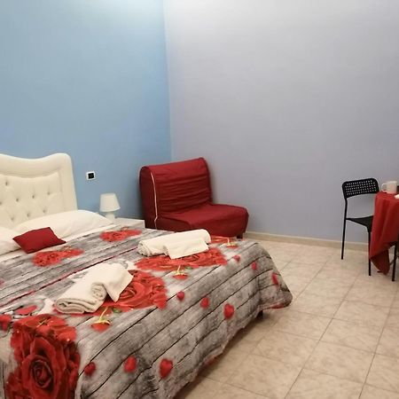 Guest House Francesco Napels Buitenkant foto