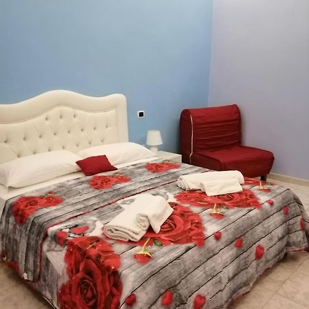 Guest House Francesco Napels Buitenkant foto